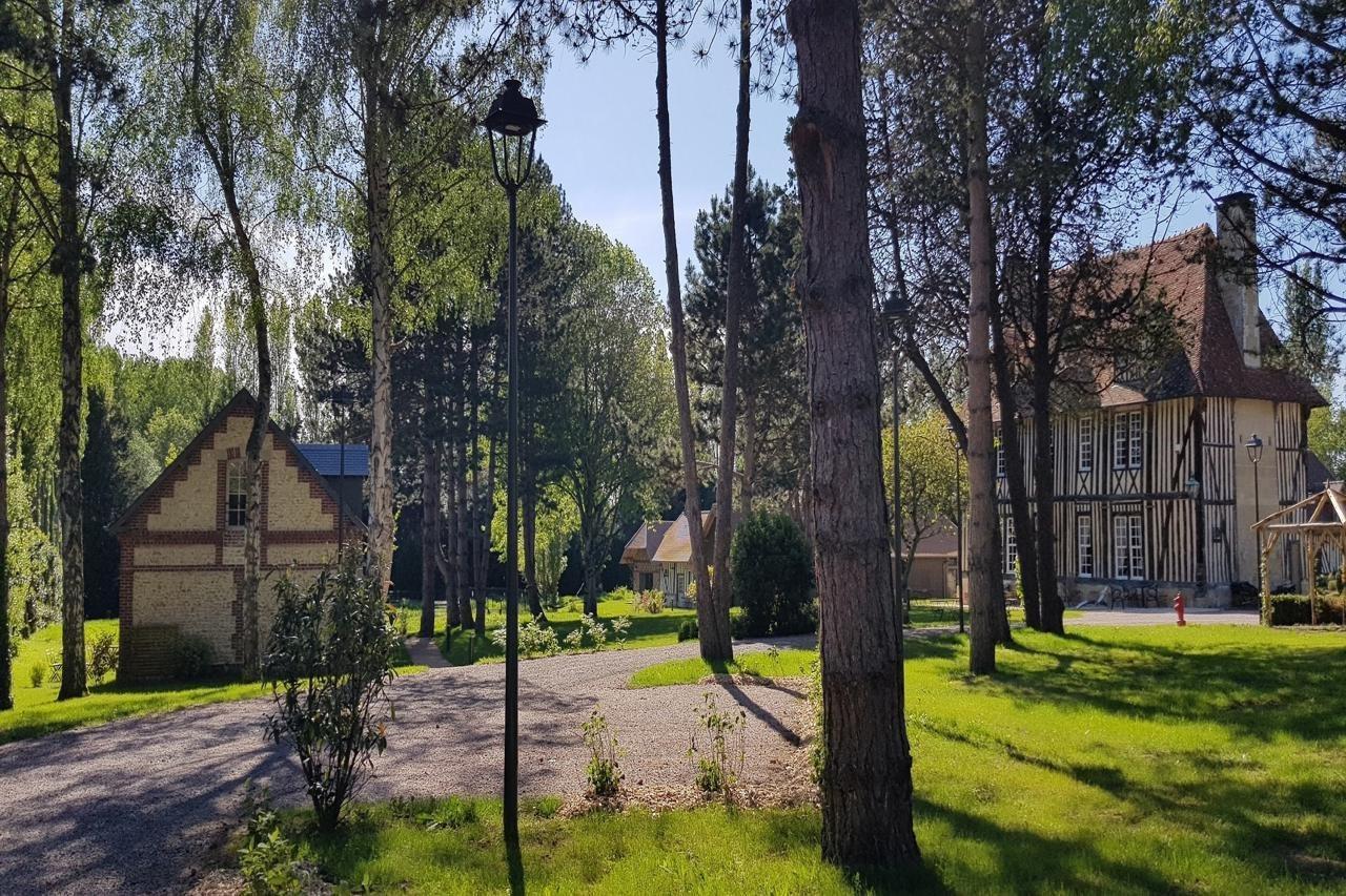 Les Manoirs Des Portes De Deauville - Small Luxury Hotel Of The World Canapville  외부 사진
