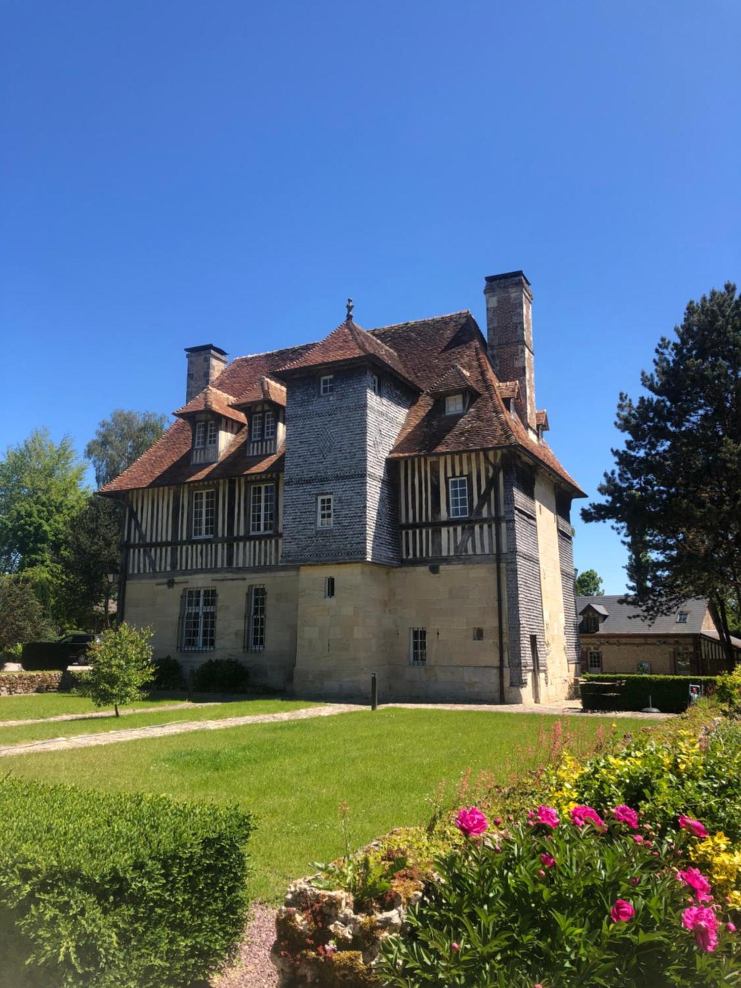 Les Manoirs Des Portes De Deauville - Small Luxury Hotel Of The World Canapville  외부 사진