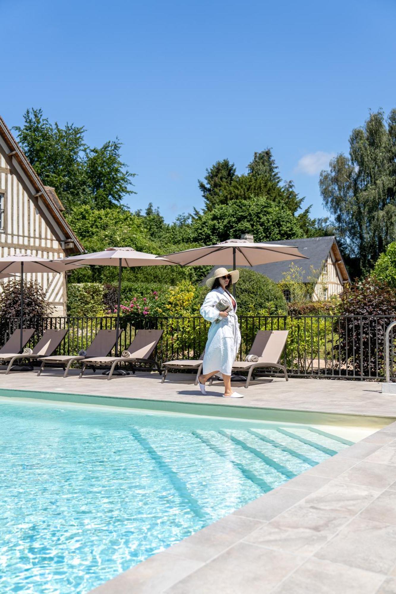 Les Manoirs Des Portes De Deauville - Small Luxury Hotel Of The World Canapville  외부 사진