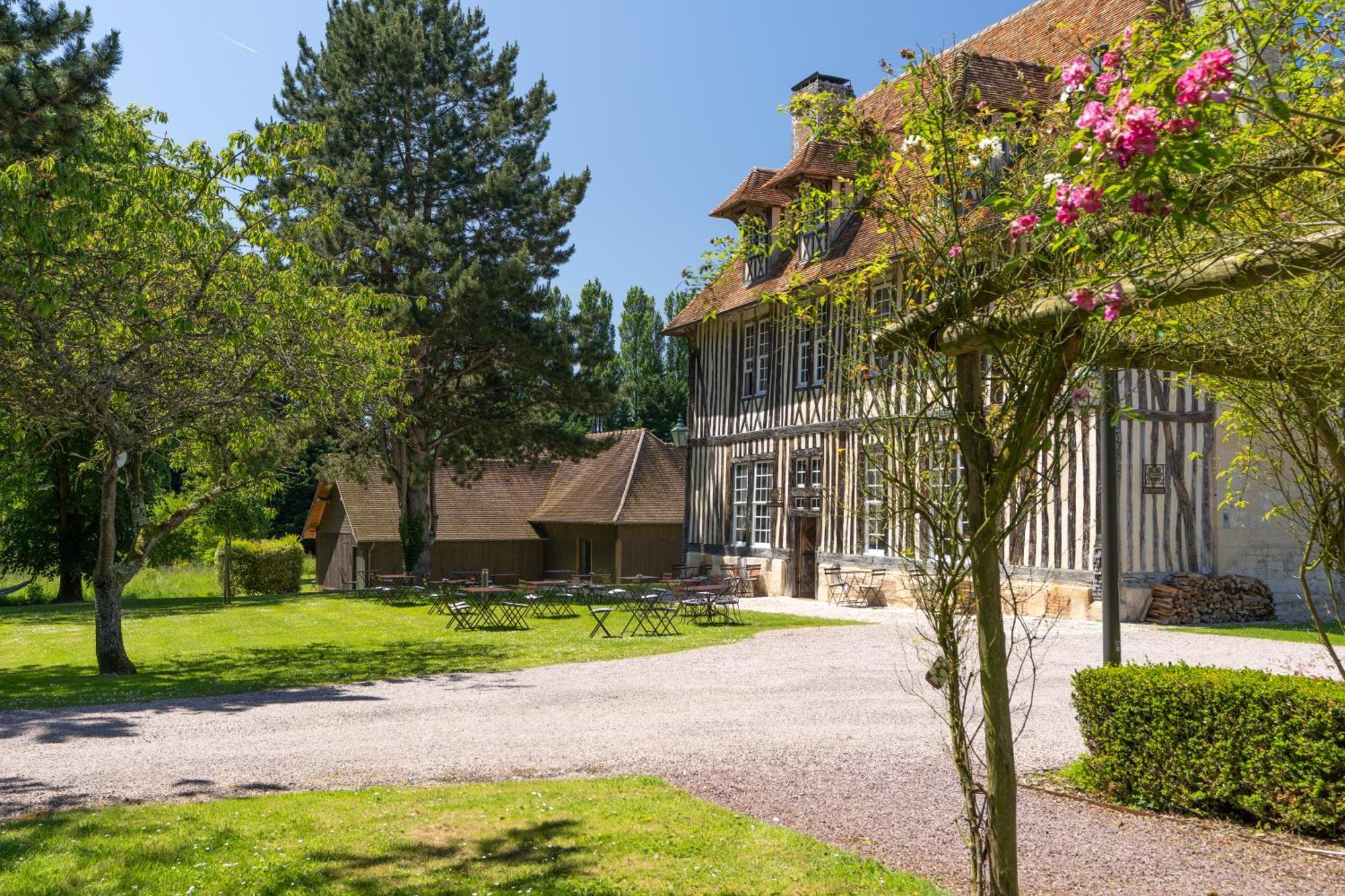 Les Manoirs Des Portes De Deauville - Small Luxury Hotel Of The World Canapville  외부 사진