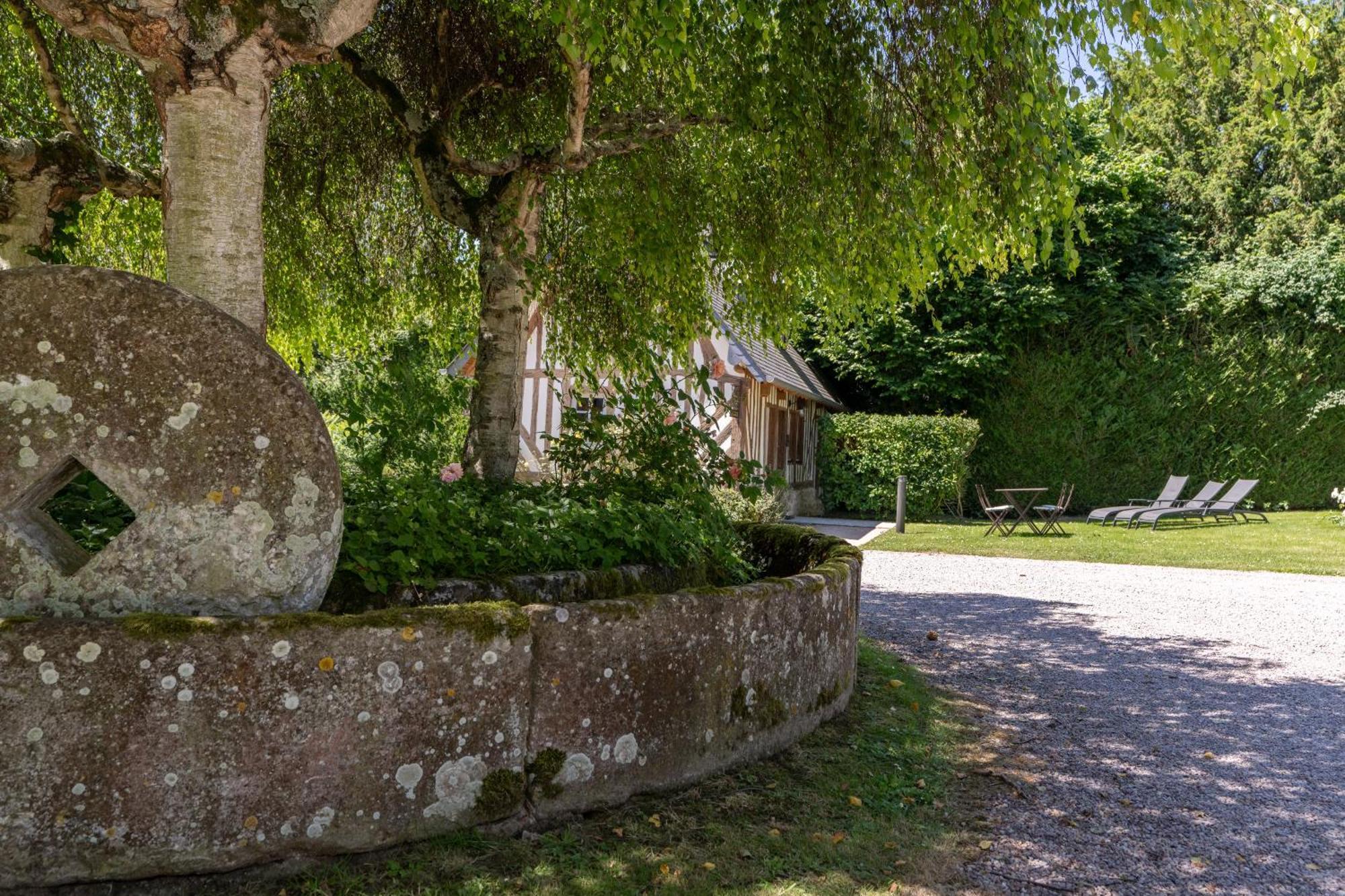 Les Manoirs Des Portes De Deauville - Small Luxury Hotel Of The World Canapville  외부 사진