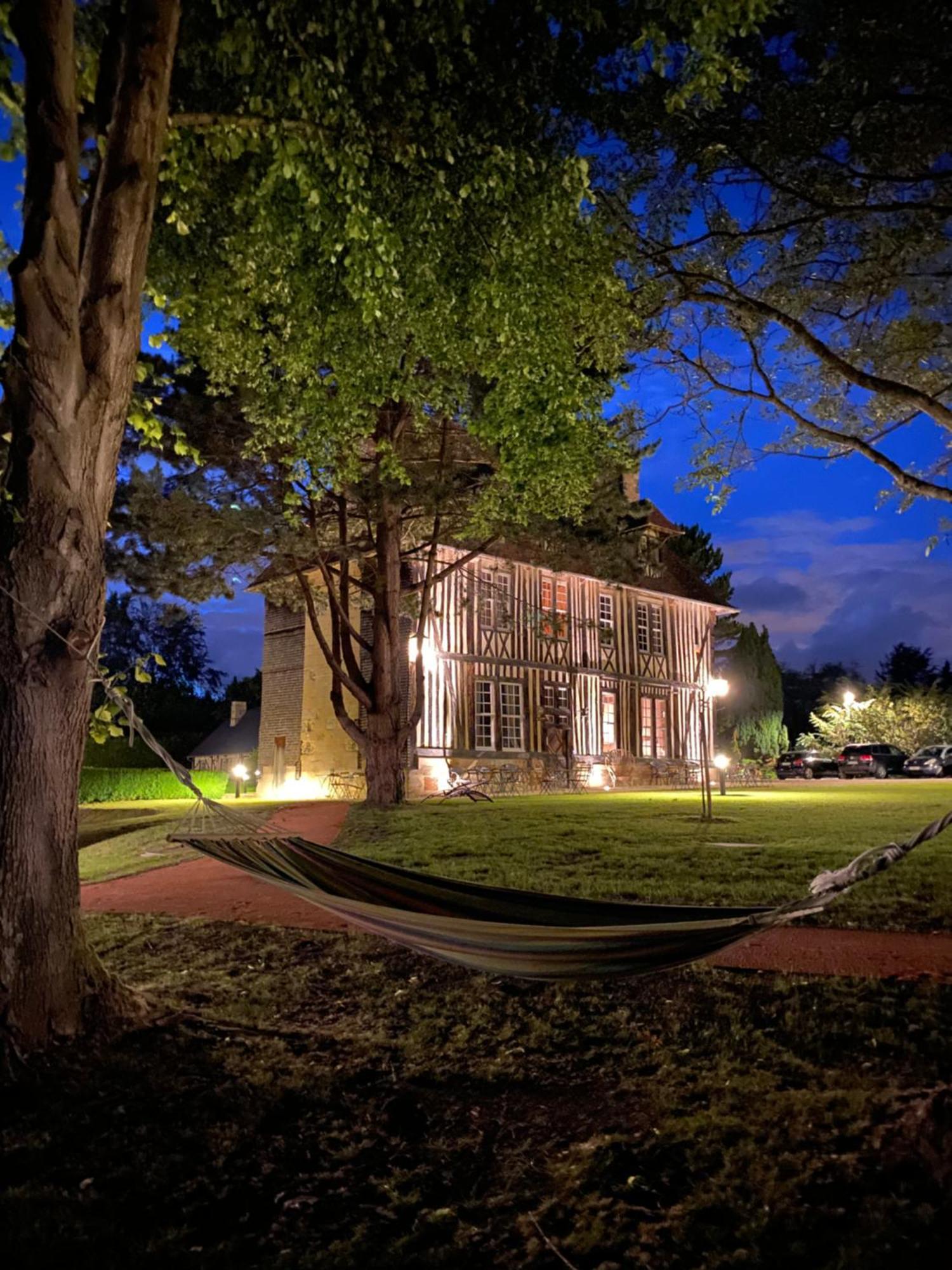Les Manoirs Des Portes De Deauville - Small Luxury Hotel Of The World Canapville  외부 사진