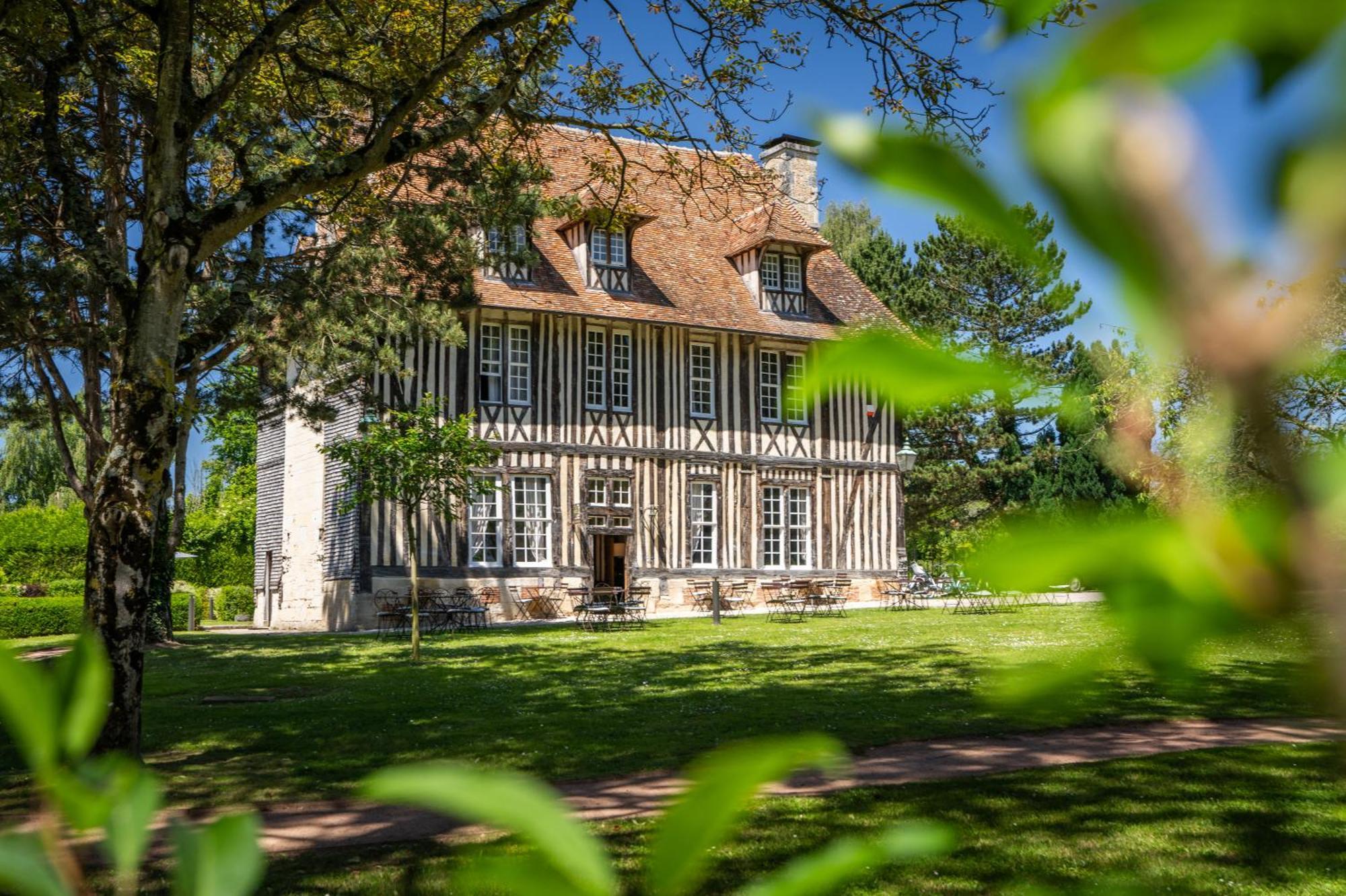 Les Manoirs Des Portes De Deauville - Small Luxury Hotel Of The World Canapville  외부 사진