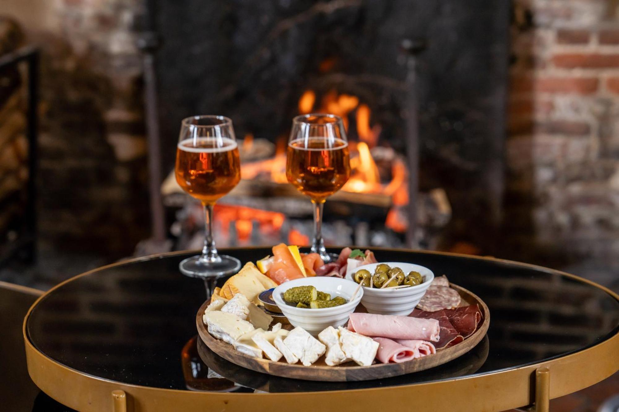 Les Manoirs Des Portes De Deauville - Small Luxury Hotel Of The World Canapville  외부 사진