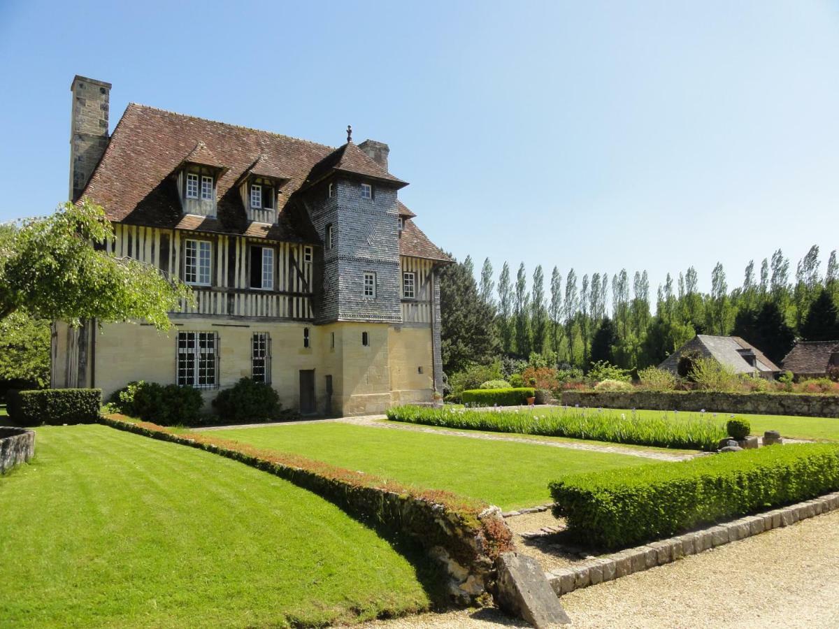 Les Manoirs Des Portes De Deauville - Small Luxury Hotel Of The World Canapville  외부 사진
